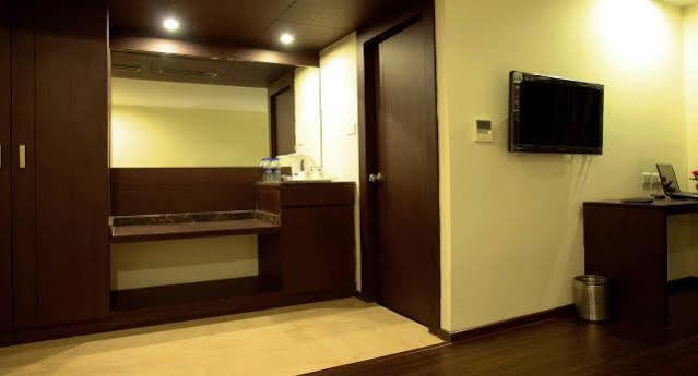J Hotel Port Blair Εξωτερικό φωτογραφία